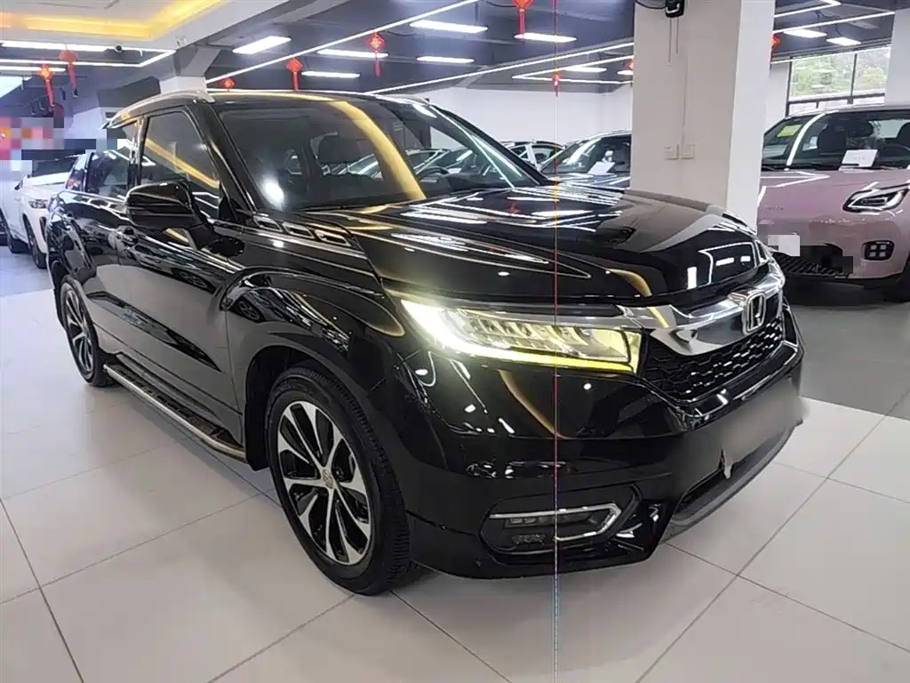 Avancier 240 TURBO 2 WD Premium