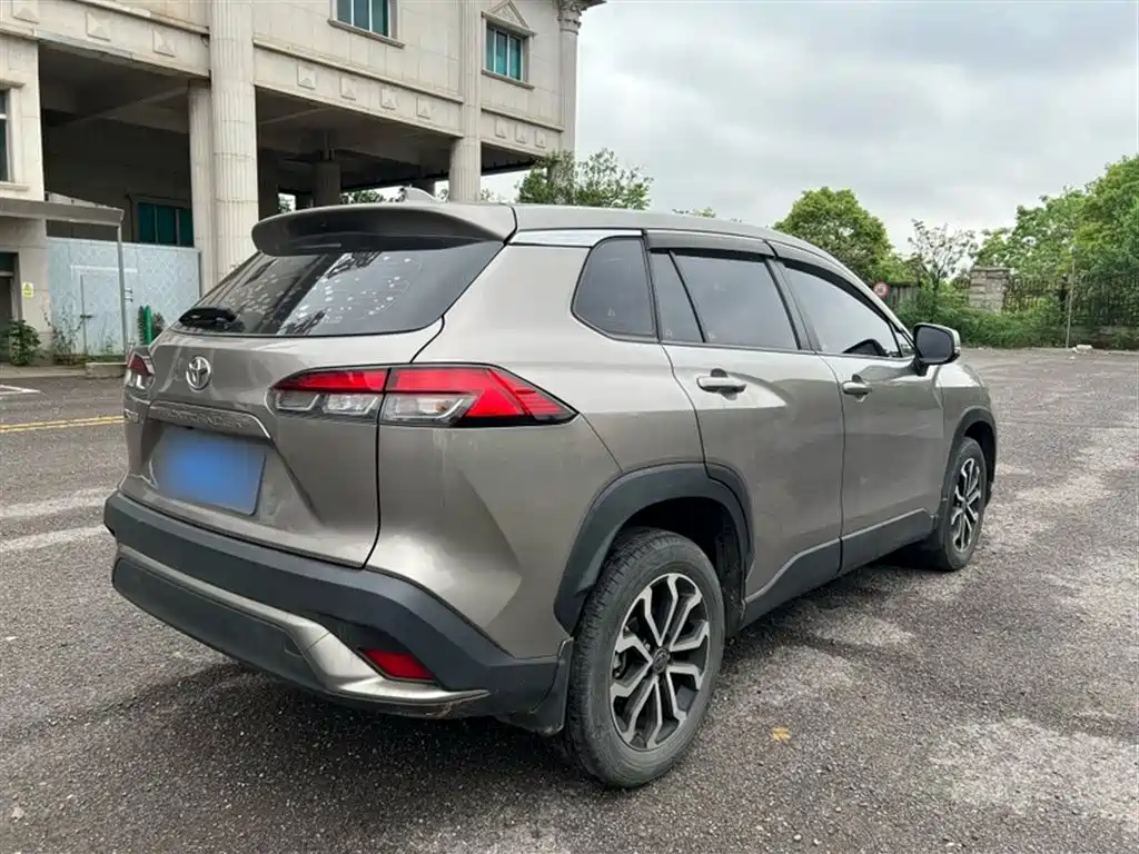 Frontlander 2.0 L CVT Luxury