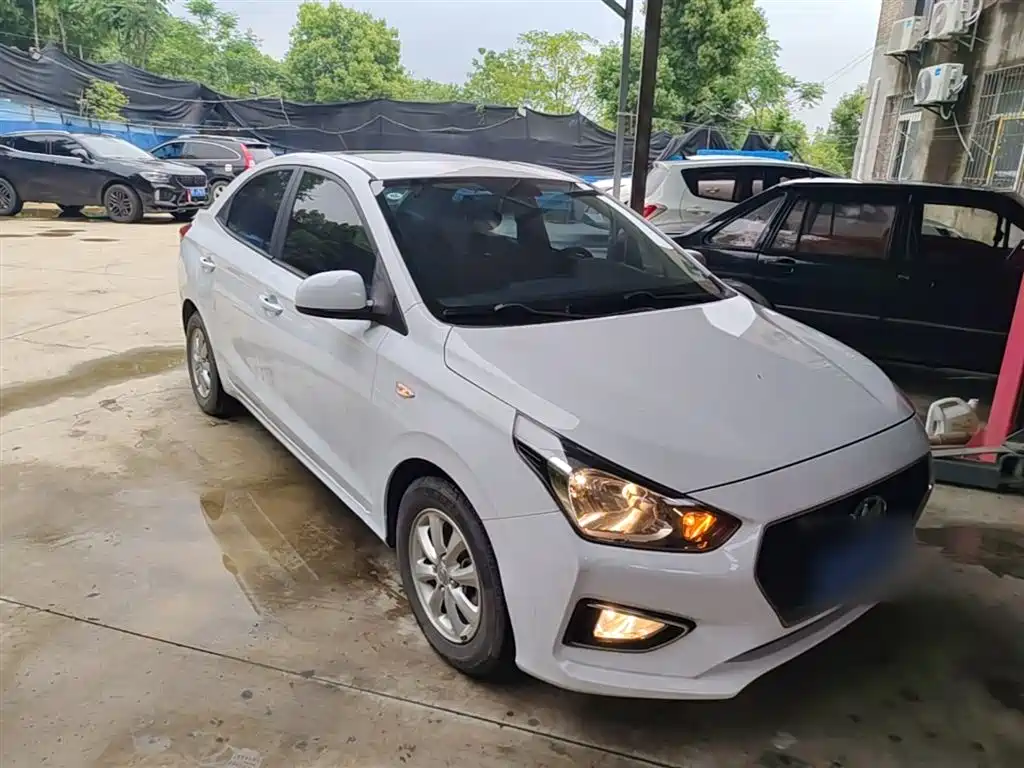 Accent 1.4 L Auto Leap Enjoyment CN-V