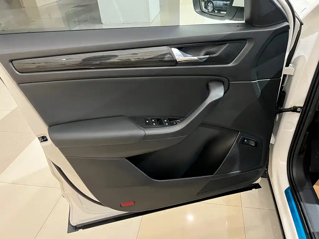 Kodiaq 柯迪亚克 2021款 TSI330 5座两驱豪华优享版