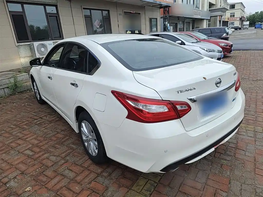 Teana Facelift 2.0 L XL Comfort