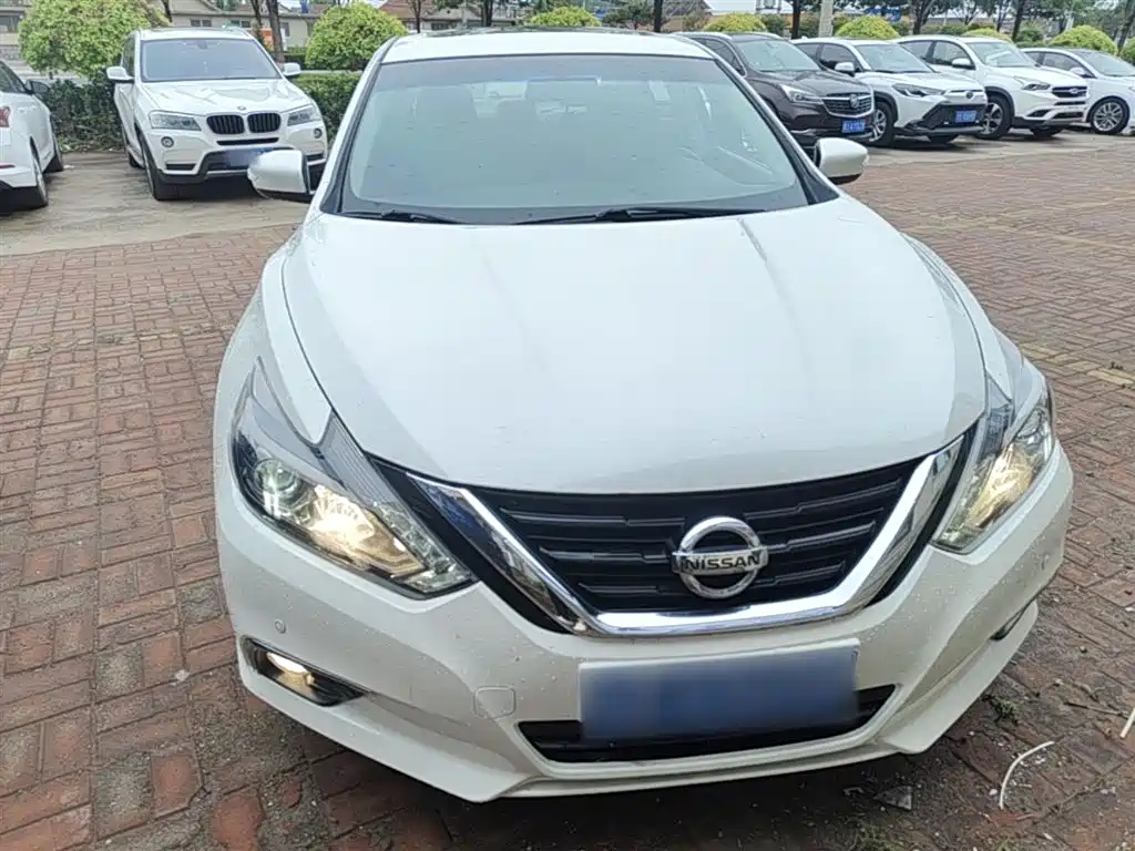 Teana Facelift 2.0 L XL Comfort