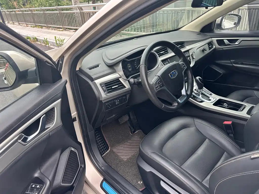 Emgrand GL 1.8 L DCT Elite