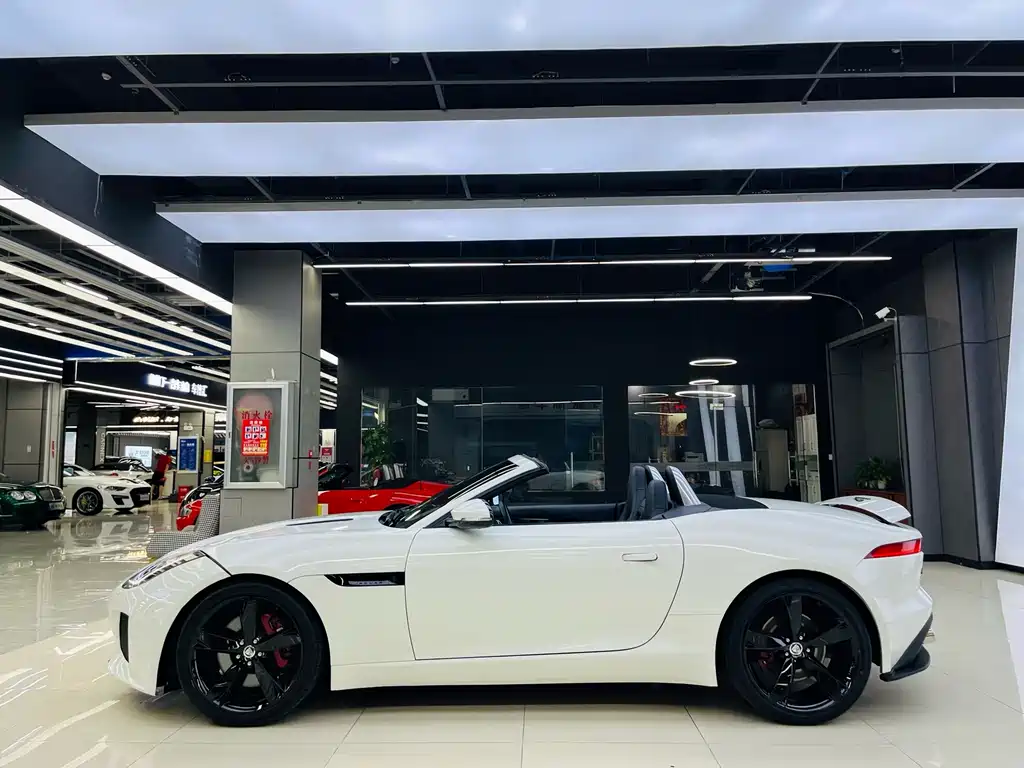 Jaguar F-TYPE 3.0 SC Convertible