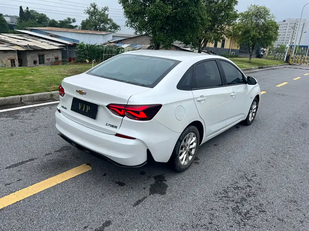 Monza 1.5 L DCT Joy