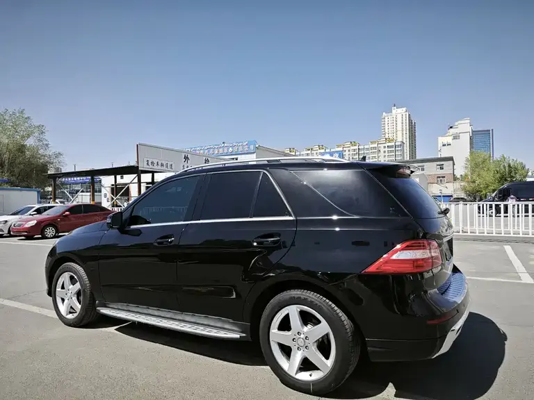 Mercedes-Benz M-Class ML 400 4 MATIC Luxury