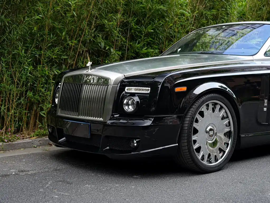 Phantom 6.7 L Softtop Convertible