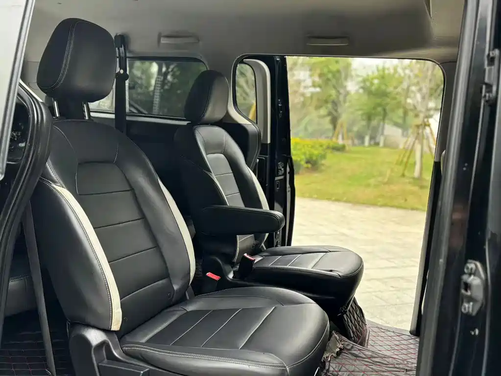 Wuling Journey 1.5 T Manual Luxury