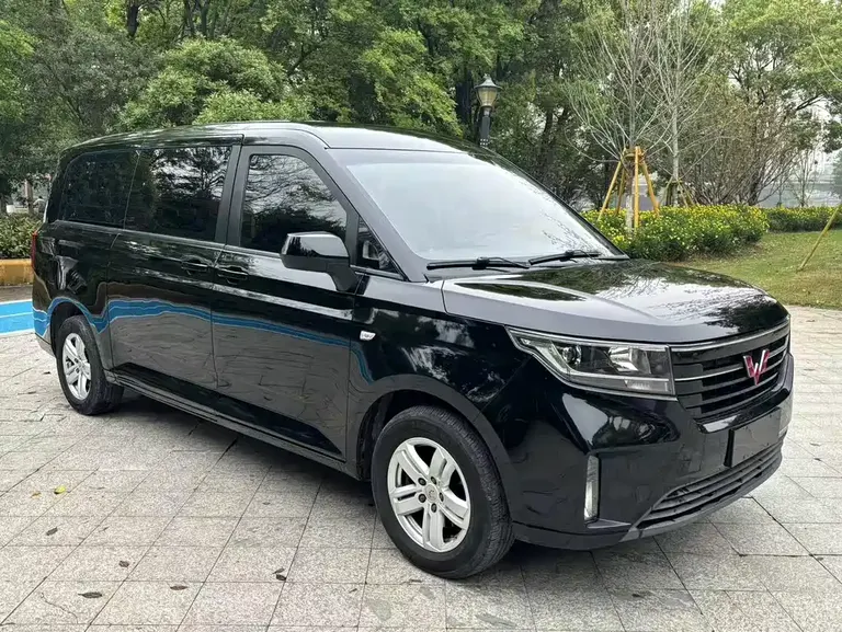 Wuling Journey 1.5 T Manual Luxury