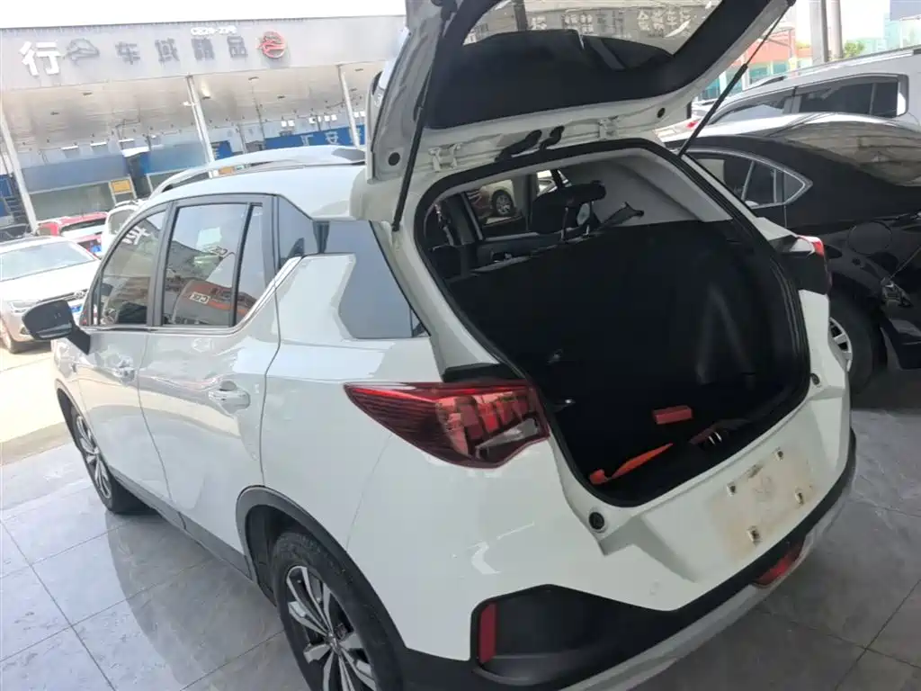 GAC Trumpchi GS3 传祺GS3 2021款 POWER 270 T 自动劲爽版