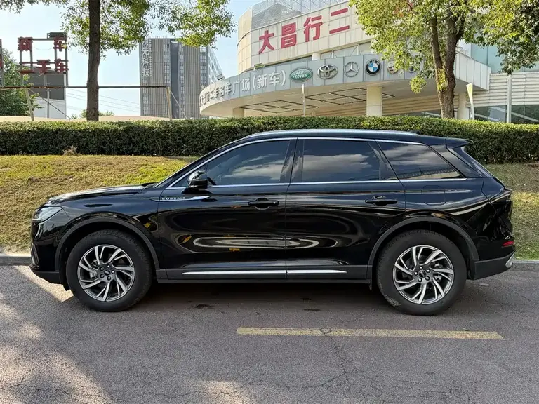 Lincoln Corsair 2.0 T 2 WD Premium