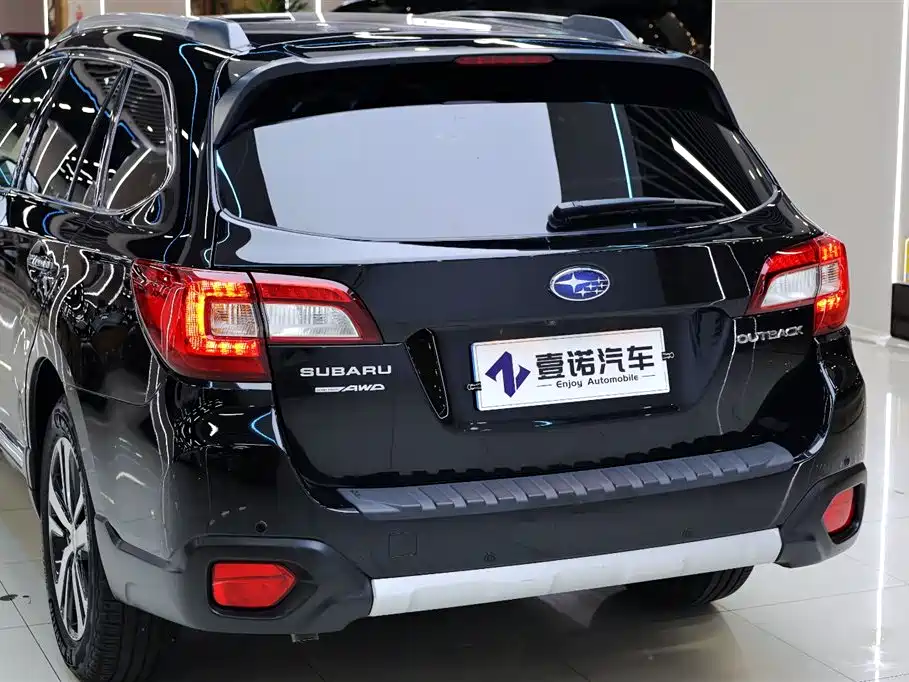 Outback 2.5 i Sport Navigation EyeSight