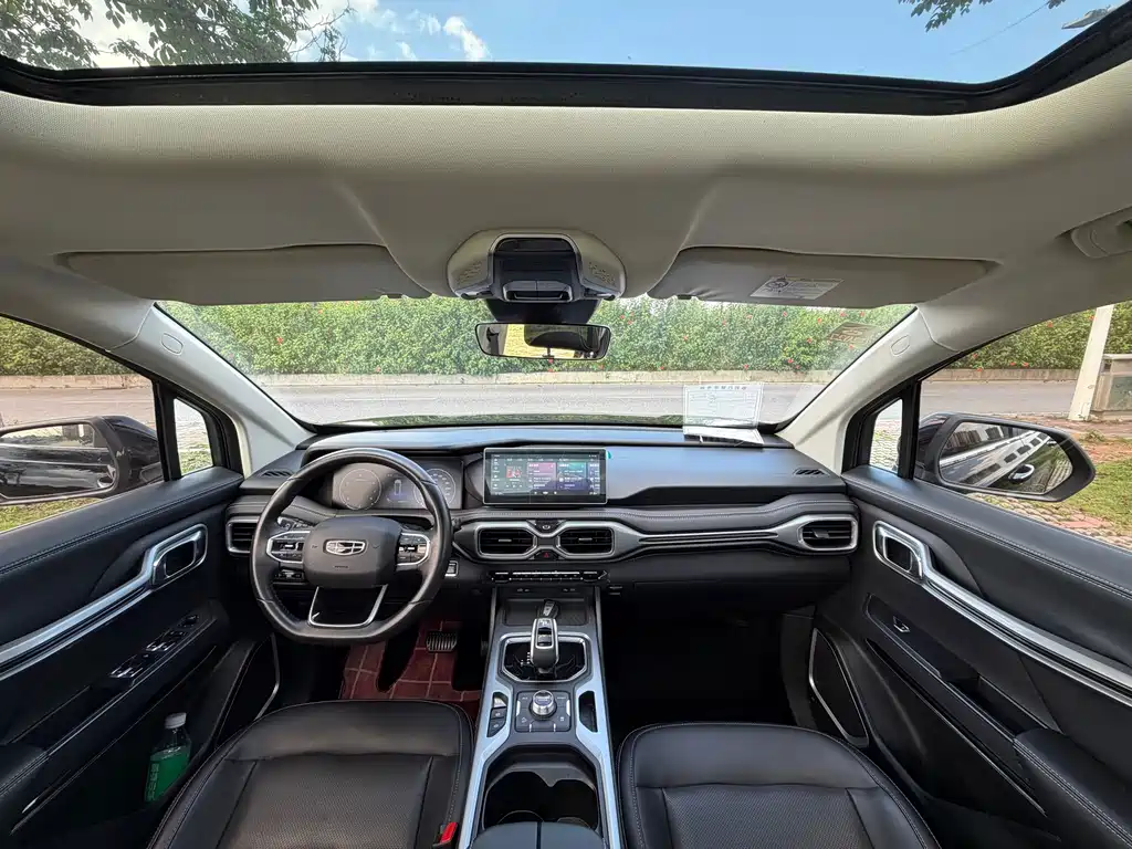 Haoyue 1.8 TD DCT Luxury 7-seat