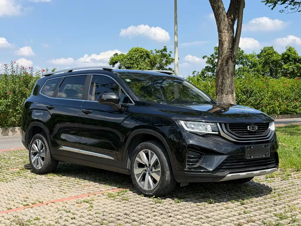 Haoyue 1.8 TD DCT Luxury 7-seat