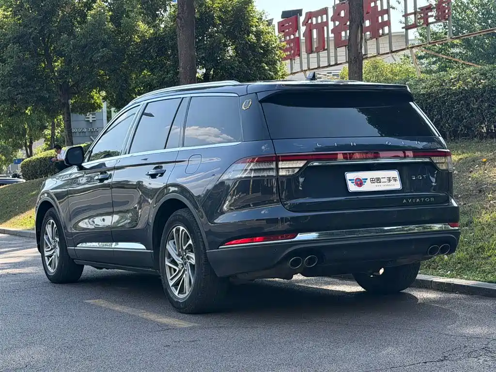 Aviator 3.0 T V6 4 WD Premium