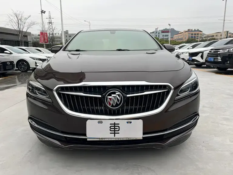 Buick LaCrosse 28 T Elite
