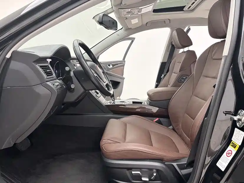 Hongqi H7 2.0 T Luxury