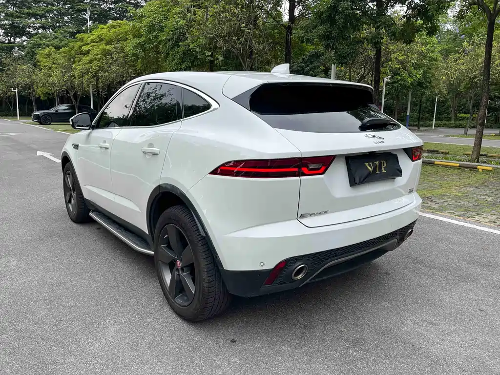 Jaguar E-PACE P200 CN-V