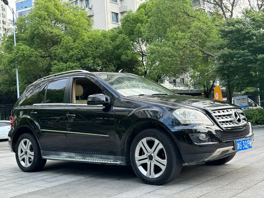 Mercedes-Benz M-Class ML 350 4 MATIC Luxury