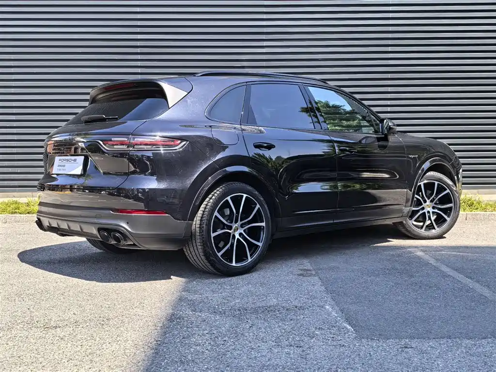 Cayenne NEV Cayenne E-Hybrid 2.0 T
