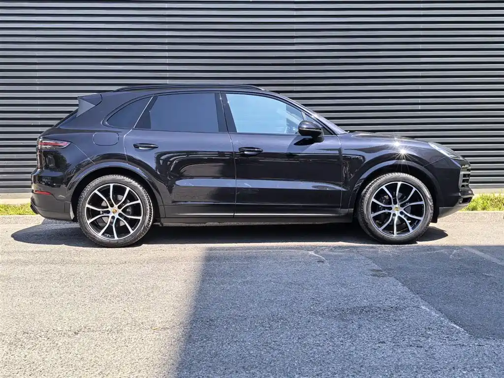 Cayenne NEV Cayenne E-Hybrid 2.0 T