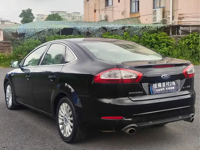 Ford Mondeo 2.0 L GTDi200 Fashion