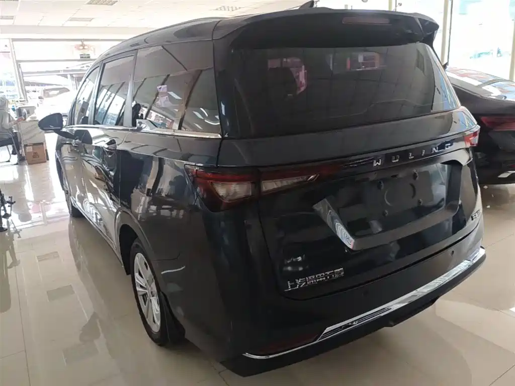 Wuling Jiachen 1.5 L Manual Light Enjoyment Comfort