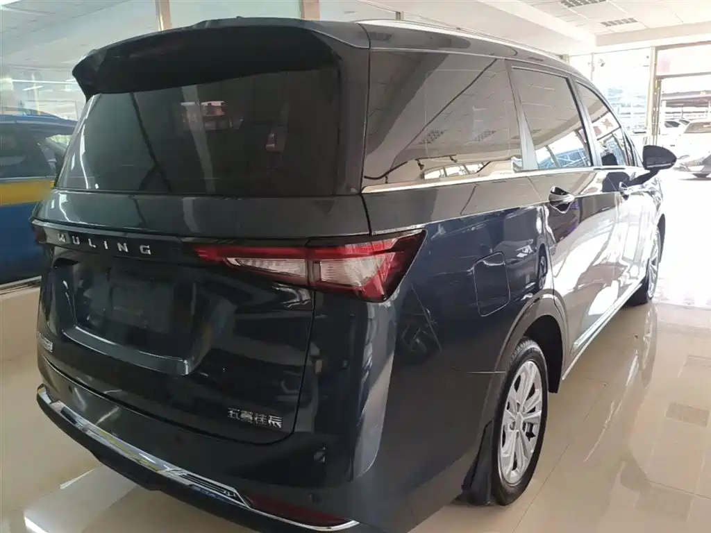 Wuling Jiachen 1.5 L Manual Light Enjoyment Comfort