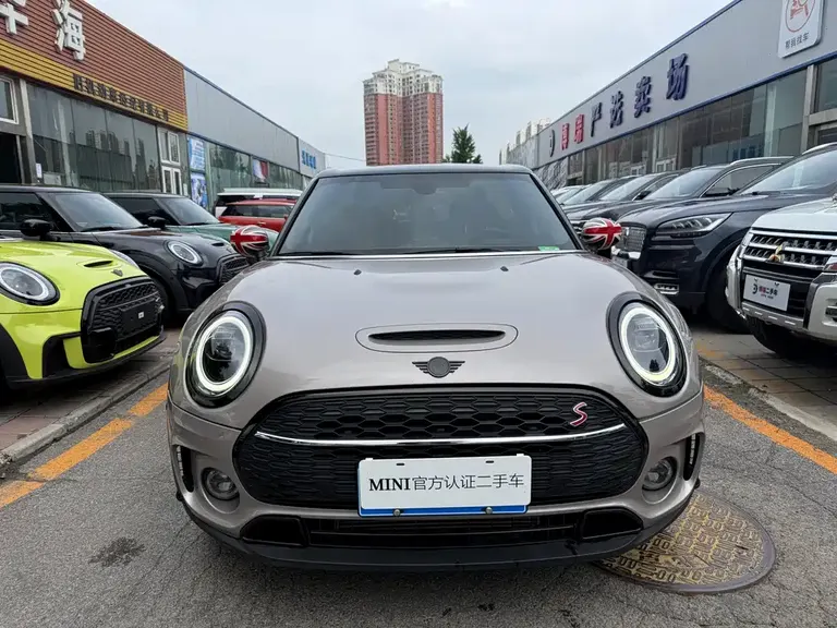 MINI CLUBMAN Facelift 2.0 T COOPER S Connoisseur