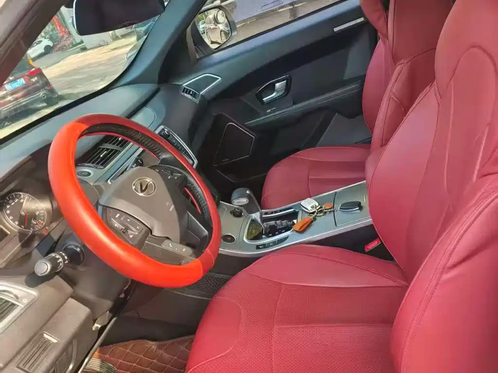 Landwind X7 陆风X7 2015款 2.0 T 全景尊享版