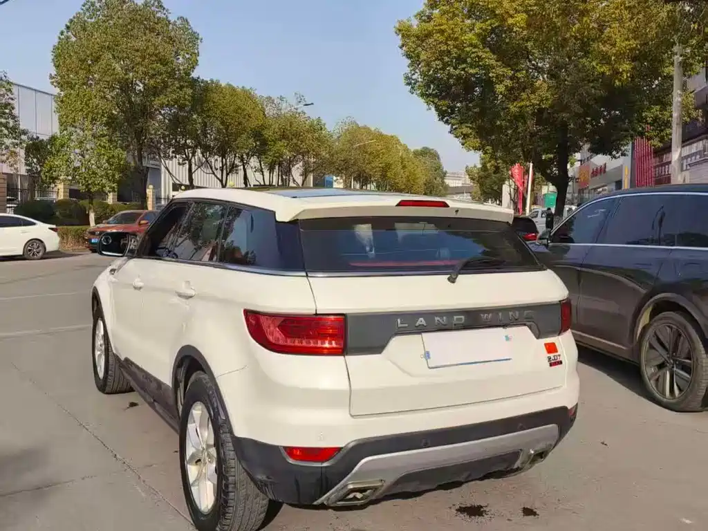 Landwind X7 陆风X7 2015款 2.0 T 全景尊享版