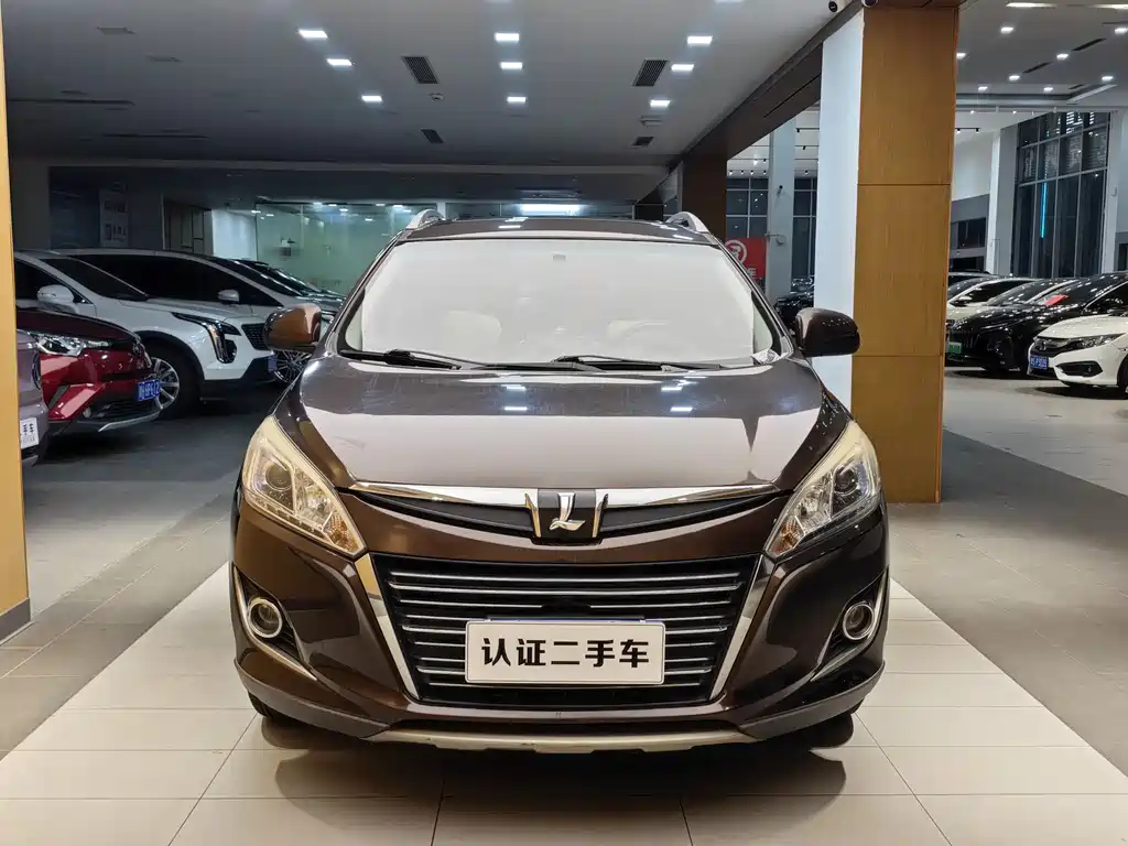 URX 6 SUV 1.8 T Smart Supreme