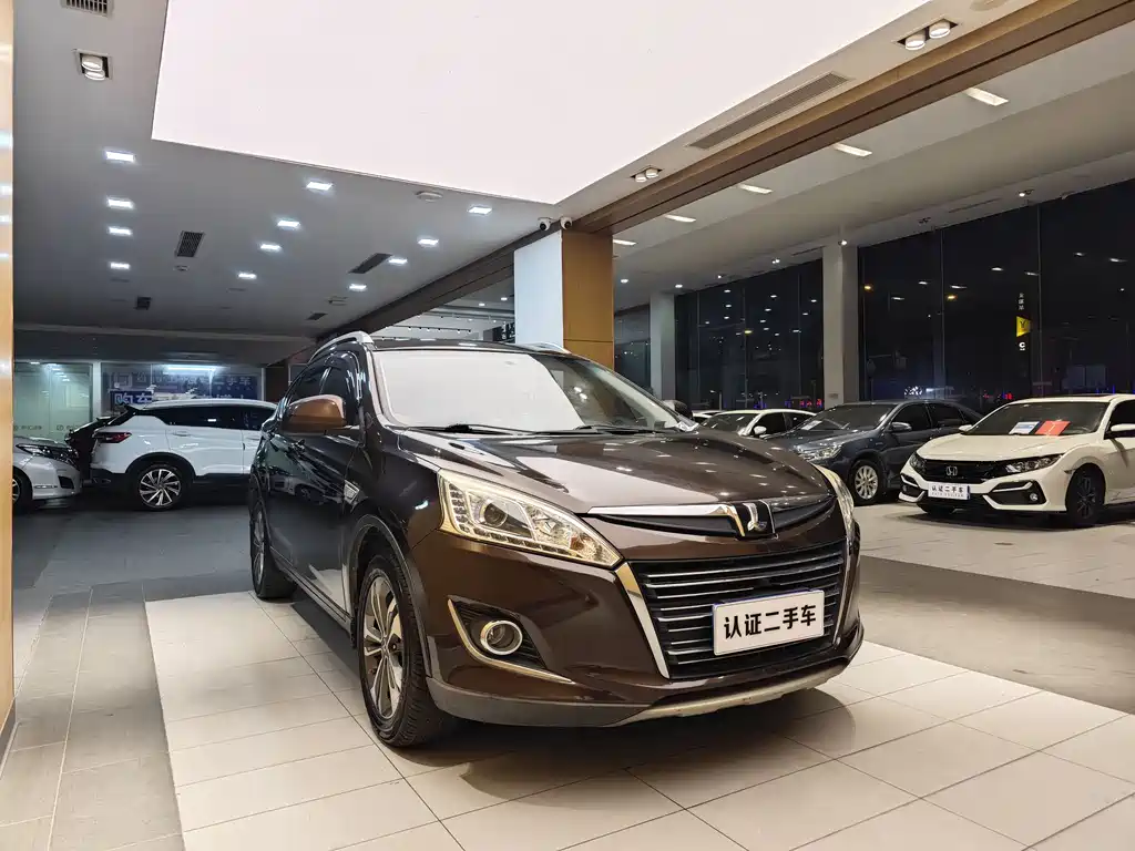 URX 6 SUV 1.8 T Smart Supreme