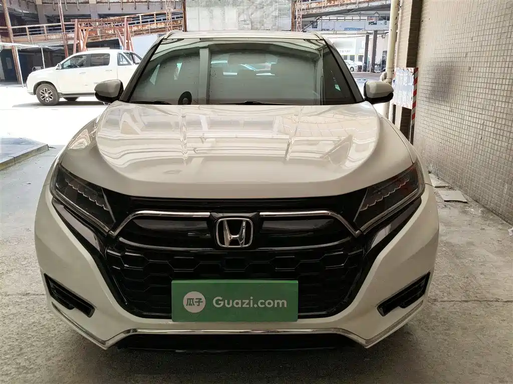 Honda UR-V 370 TURBO 2 WD Graceful