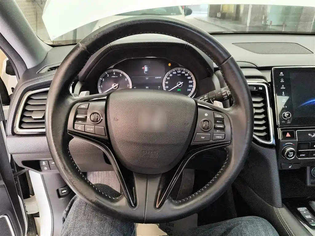 Honda UR-V 370 TURBO 2 WD Graceful