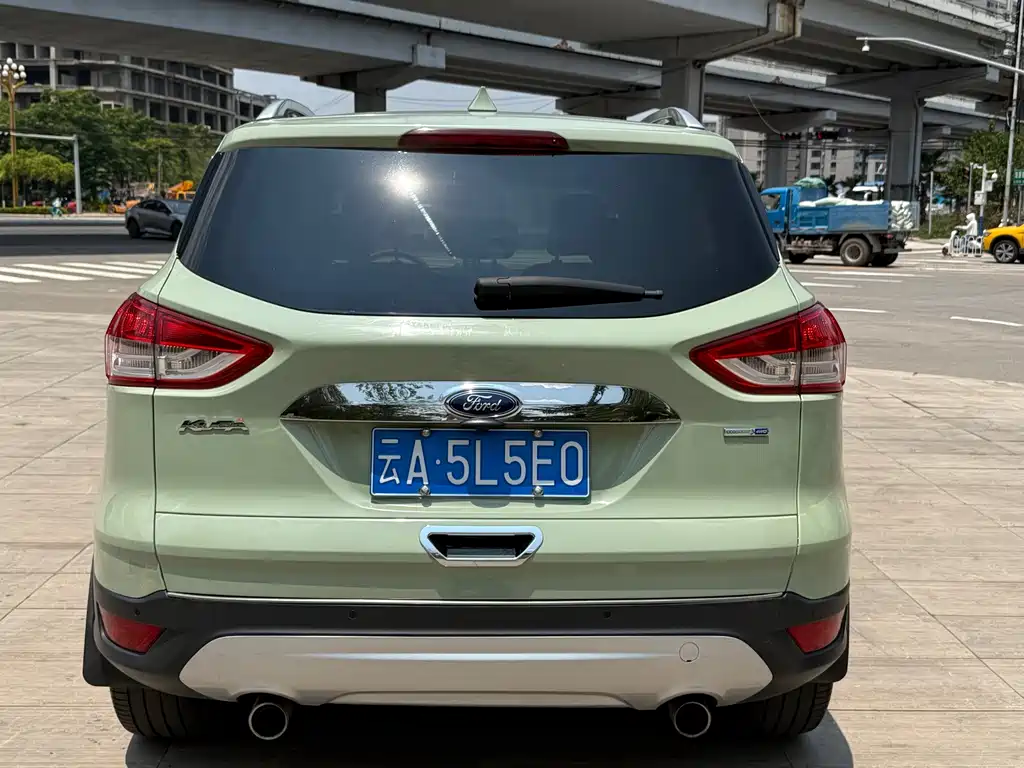 Kuga 1.6 L GTDi 4 WD Elite