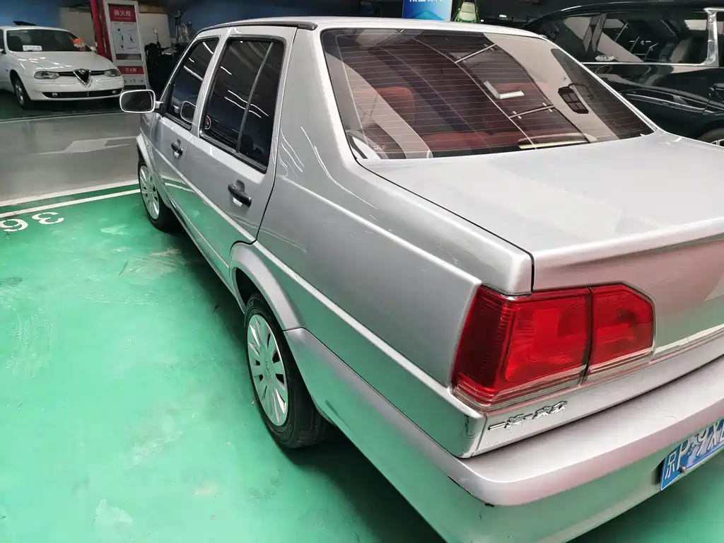 Jetta 1.6 L Partner