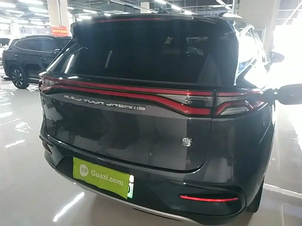 Tang NEV DM-i Champion 112 KM Premium