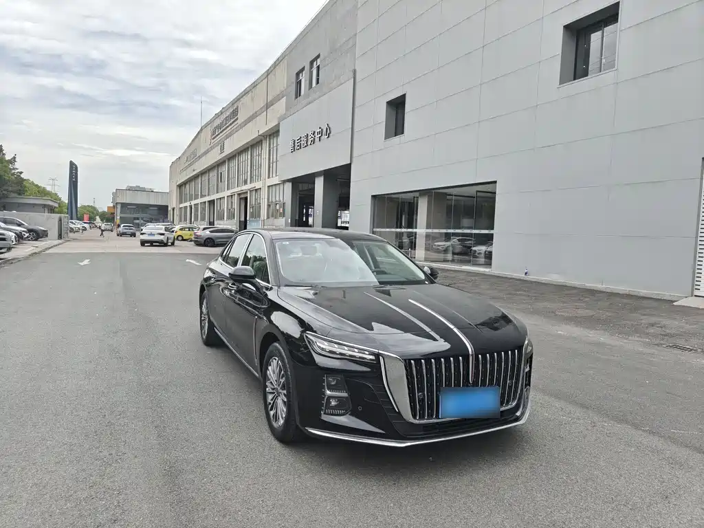 Hongqi H5 红旗H5 2025款 1.5 T DCT60万辆纪念版