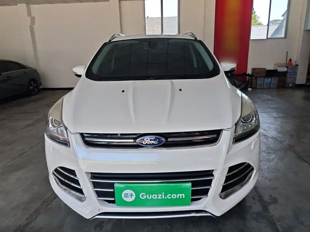 Kuga 2.0 L GTDi 4 WD Sport