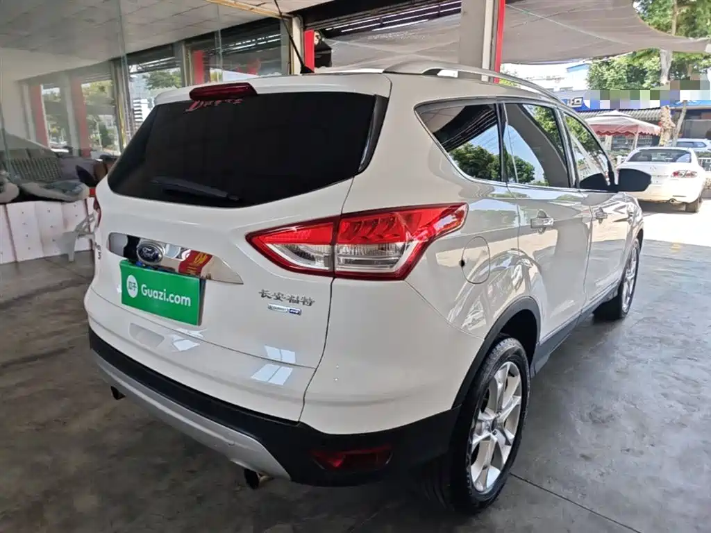 Kuga 2.0 L GTDi 4 WD Sport