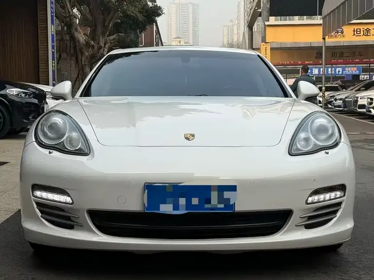 Porsche Panamera Panamera 4 Platinum Edition 3.6 L