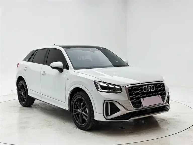 Audi Q2 L 35 TFSI Progressive Dynamic