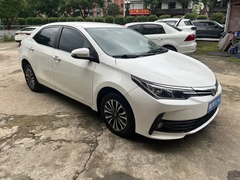 Toyota Corolla Facelift 1.2 T S-CVT GL