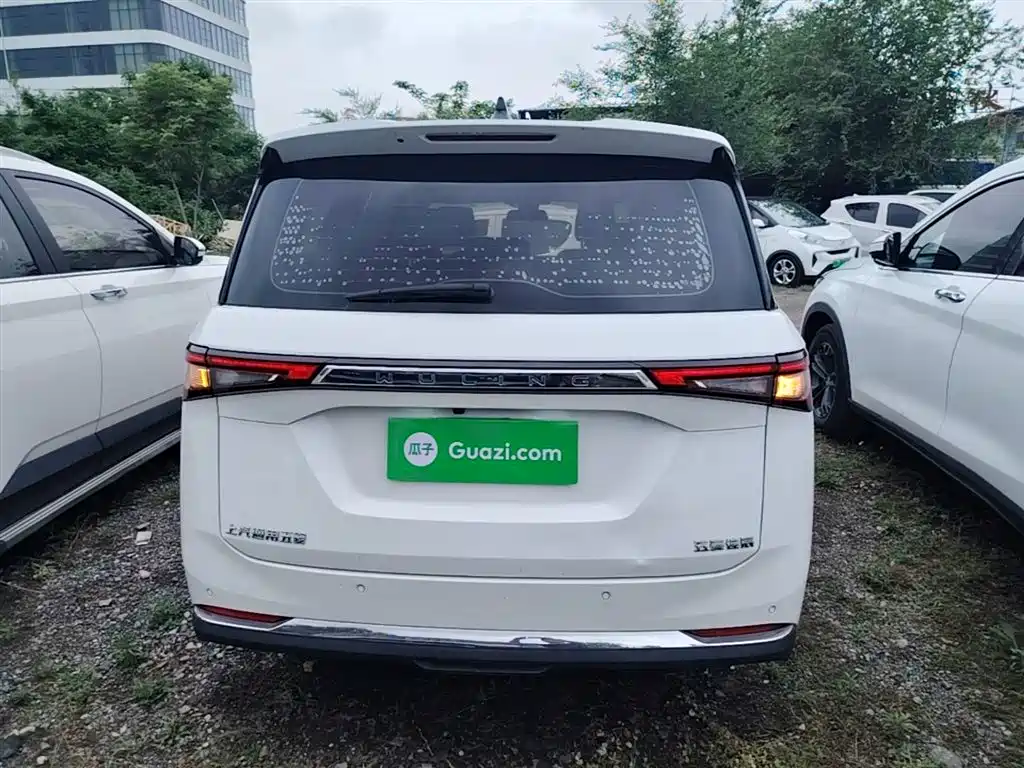 Wuling Jiachen 1.5 T CVT Smart Enjoyment Luxury