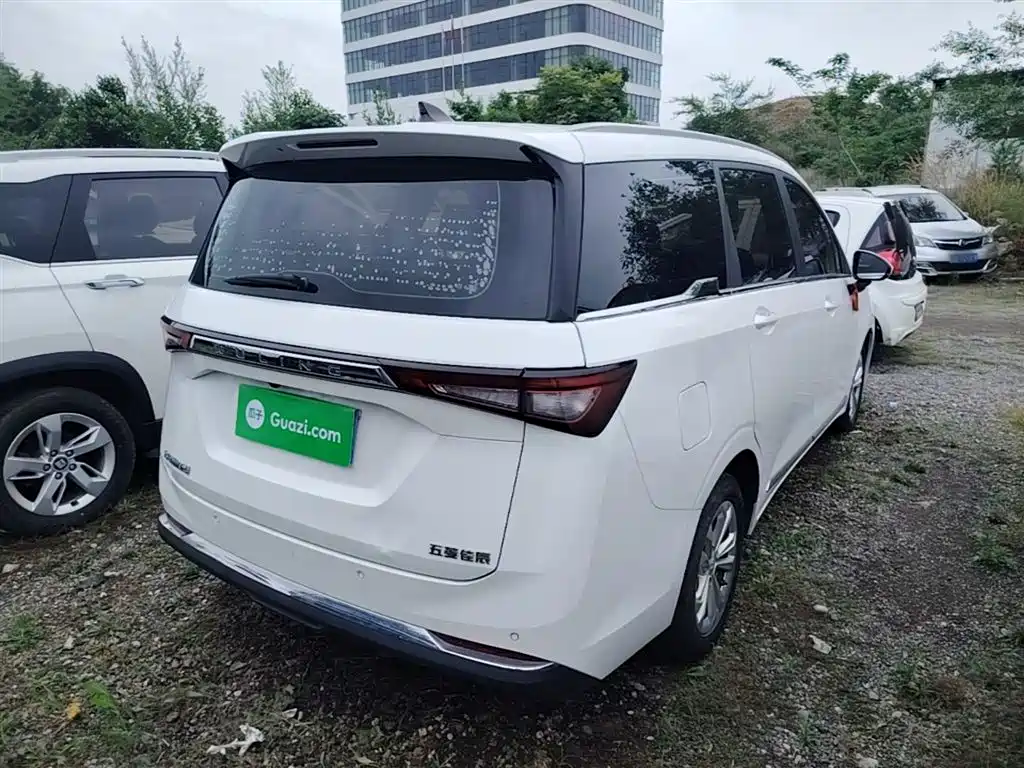 Wuling Jiachen 1.5 T CVT Smart Enjoyment Luxury