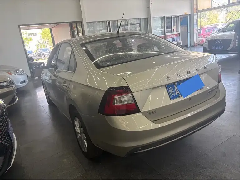 Skoda Rapid 1.6 L Auto Comfort