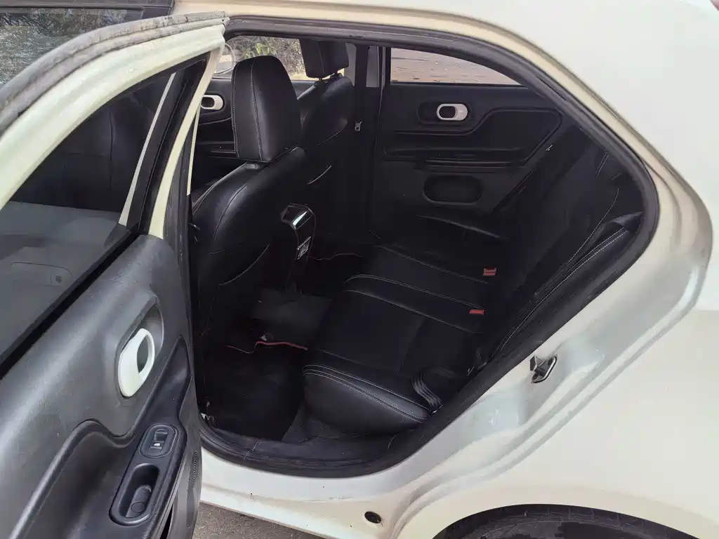 MG 3 1.5 L AMT Elite