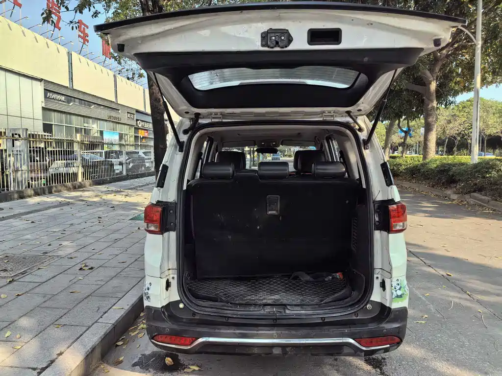 BAIC Huansu H3 H3 F 1.5 L Manual Luxury