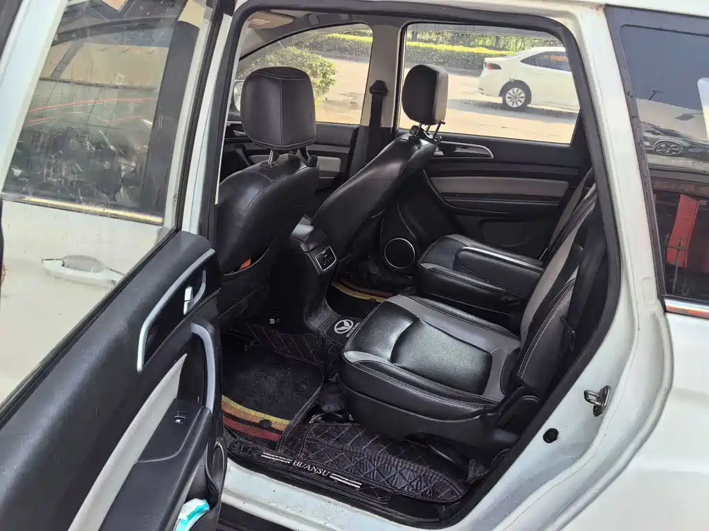 BAIC Huansu H3 H3 F 1.5 L Manual Luxury